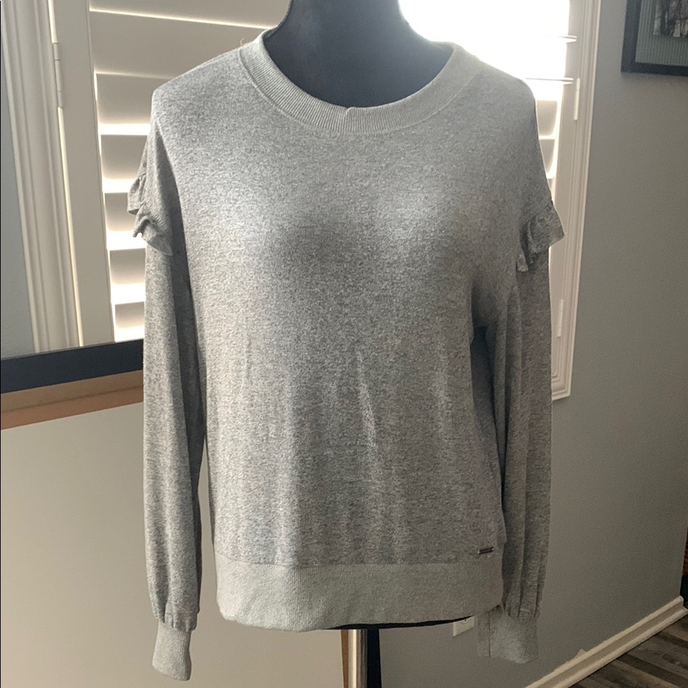 Chic Gray Ruffle Sleeve Top